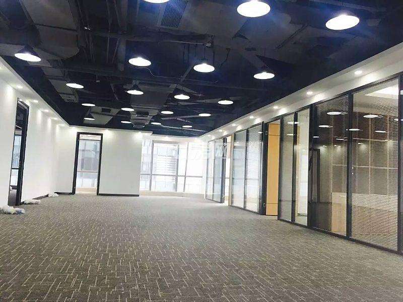 天惠裝飾簽約甲級(jí)寫(xiě)字樓裝修