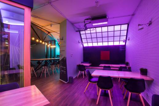 自家的星巴克：嘗試在咖啡館的氣氛中辦公？