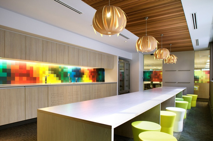 個(gè)性化辦公室裝修實(shí)景圖